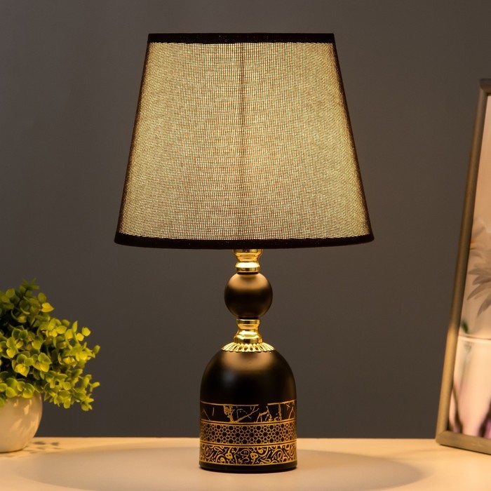 Настольная лампа "Галлея" Е27 40Вт черно-золотой 21х21х36 см RISALUX