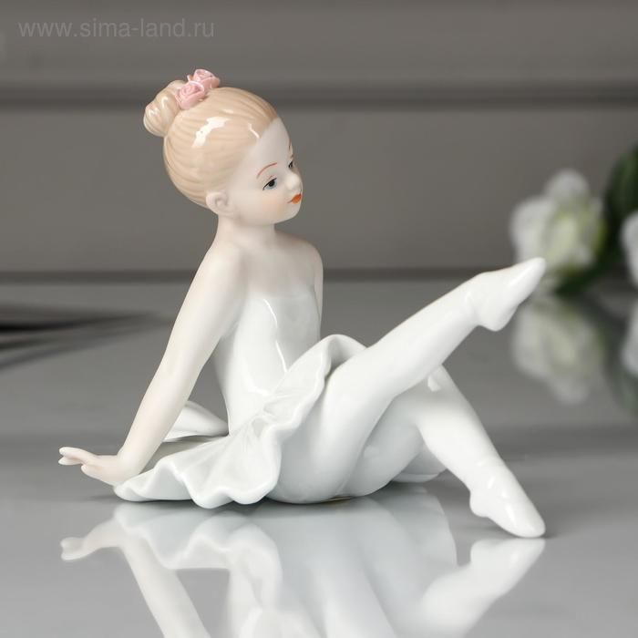 Сувенир керамика "Малышка-балерина в белой пачке" 11х14х9,2 см