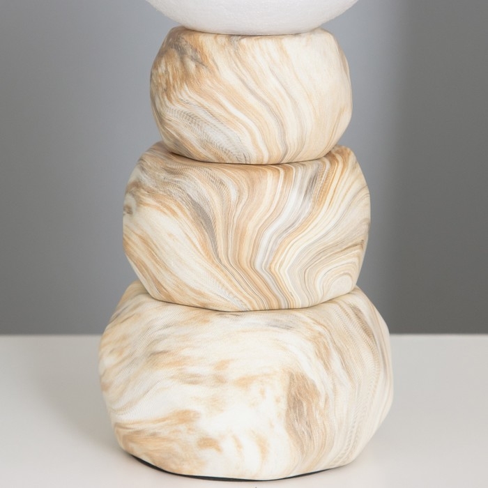 Лампа настольная Лампа настольная "Амани" 1х40Вт Е14 бежевый 11,5х11,5х28см