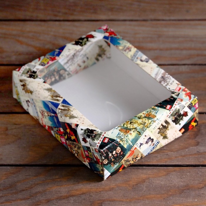 Новый год. Коробка подарочная, крышка-дно, с окном "Новогодняя афиша", 18 х 15 х 5 см.