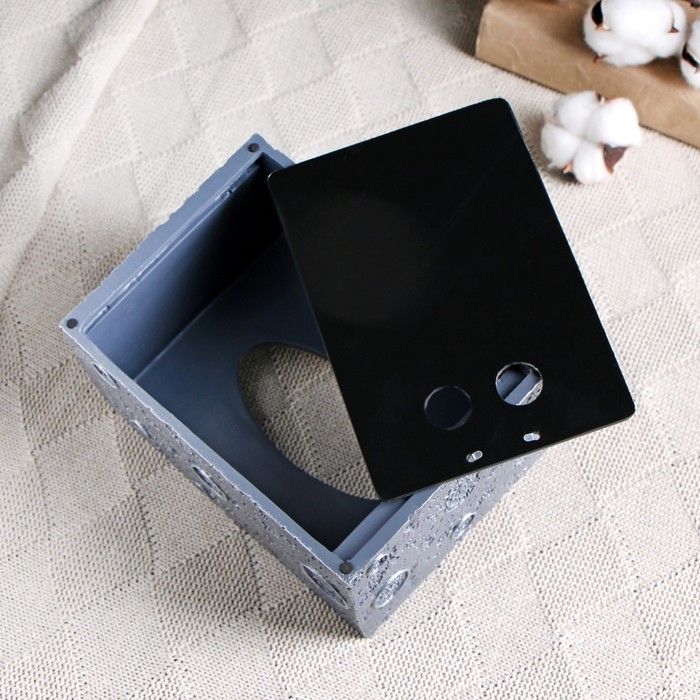 Органайзер для салфеток Органайзер для салфеток "Космонавт" 18х13х13см, серый