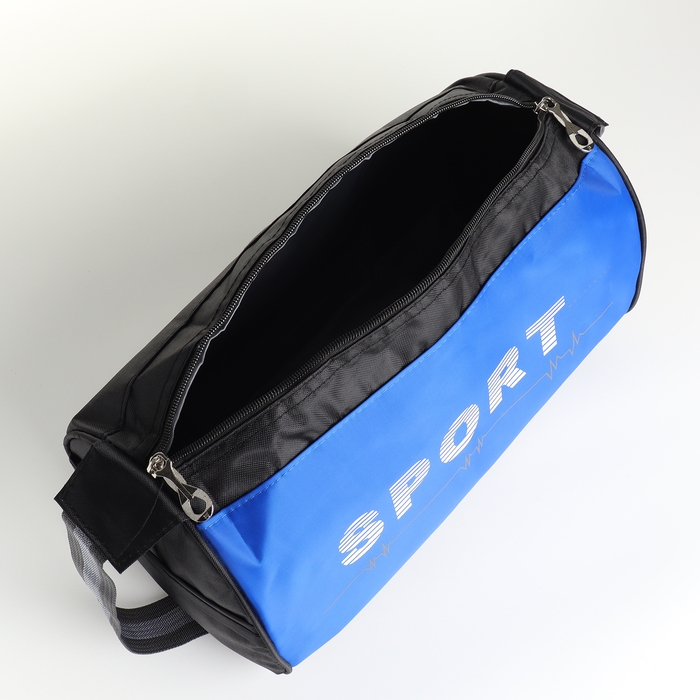 Сумка спортивная на молнии, боковой карман/сетка, регулируемый ремень, маленький размер, цвет чёрный/василёк Сумка спортивная на молнии, боковой карман/сетка, регулируемый ремень, маленький размер, цвет чёрный/василёк