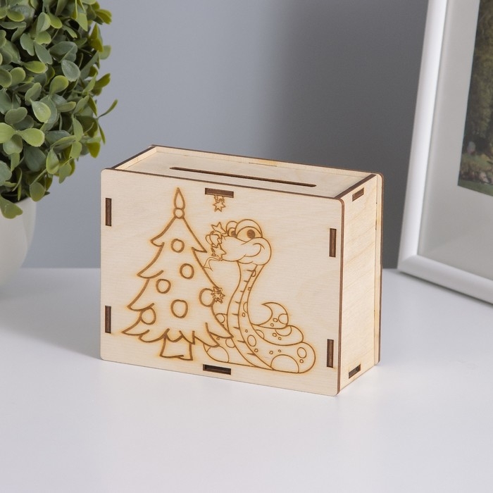 Копилка Копилка "Змея у ёлки" 13х10х5 см