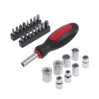 Отвертка с набором бит и торцевых головок ТУНДРА, пластиковый кейс, 25 предметов Отвертка с набором бит и торцевых головок ТУНДРА, пластиковый кейс, 25 предметов