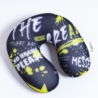 Подушка детская для путешествий антистресс &laquo;Граффити&raquo;