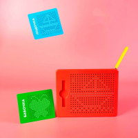 Планшет обучающий &laquo;Магнитное рисование&raquo;, 380 отверстий, цвет красный