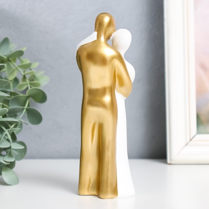 Сувенир полистоун Сувенир полистоун "Влюблённые - объятия" бело-золотой 15х4,5 см