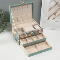 Шкатулка кожзам для украшений "Пальмовые листья" зелёная 17,5х23,5х14 см Шкатулка кожзам для украшений "Пальмовые листья" зелёная 17,5х23,5х14 см