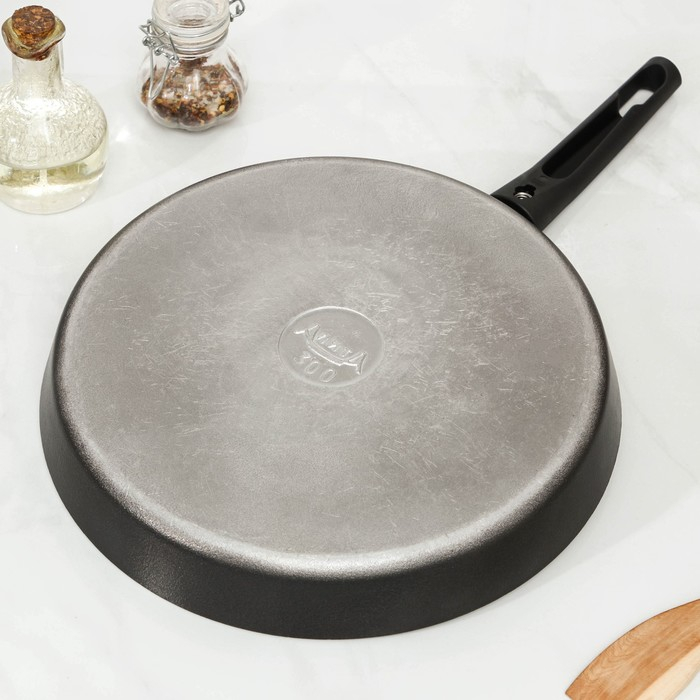 Сковорода &laquo;Дарья&raquo;, d=30 см, съёмная ручка, антипригарное покрытие, цвет чёрный