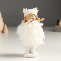 Сувенир полистоун "Малышка в белом пуховом платье в шапке с рожками" МИКС 6,5х6х12,5 см