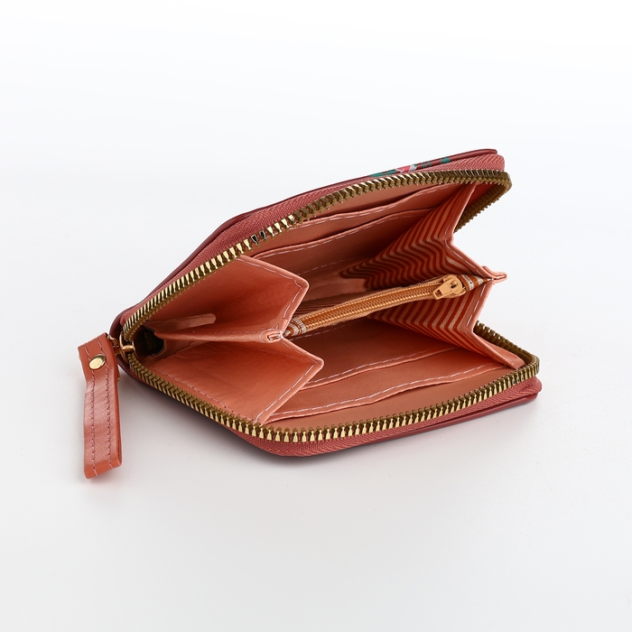 Кошелёк женский на молнии, лакированный, цвет коричневый Кошелёк женский на молнии, лакированный, цвет коричневый
