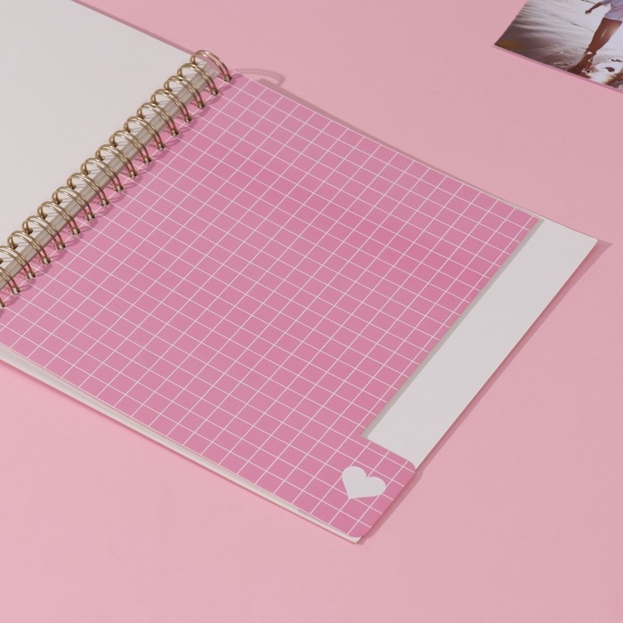 Фотоальбом на спирали 20 листов Фотоальбом на спирали 20 листов "Котики с пиццей" объёмный элемент + 4 вкладки 24х24 см