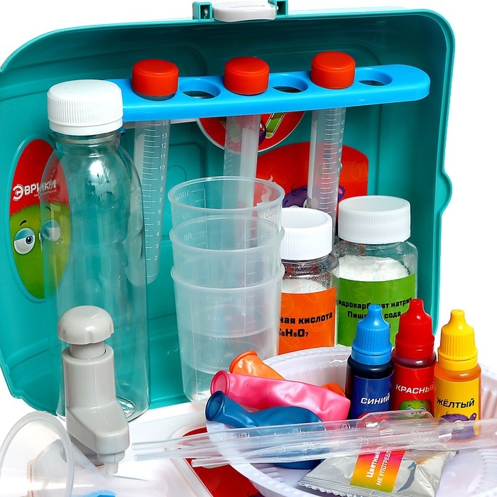 Набор для опытов «Моя первая лаборатория. Новый год», стол 3 в 1, 60 опытов Набор для опытов «Моя первая лаборатория. Новый год», стол 3 в 1, 60 опытов