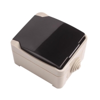 Розетка Smartbuy "Сатурн", одноместная, 16 А, IP54, с крышкой, с заземлением, чёрная/серая Розетка Smartbuy "Сатурн", одноместная, 16 А, IP54, с крышкой, с заземлением, чёрная/серая