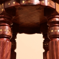 Столик кофейный 38х38х38 см, дерево шишам Столик кофейный 38х38х38 см, дерево шишам