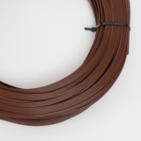 Ротанг искусственный гладкий 6 мм 100 м полутрубка (каштан) Ротанг искусственный гладкий 6 мм 100 м полутрубка (каштан)