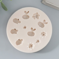 Молд силикон "Пчёлки и цветочки" 11 предметов Молд силикон "Пчёлки и цветочки" 11 предметов