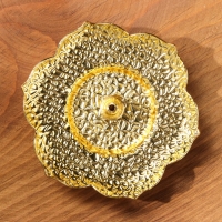 Подставка для любых благовоний "Цветочек", золотистый, 2,3х10 см Подставка для любых благовоний "Цветочек", золотистый, 2,3х10 см