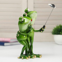 Сувенир полистоун лак "Парочка лягух селфится" 20,5х11х13,5 см Сувенир полистоун лак "Парочка лягух селфится" 20,5х11х13,5 см