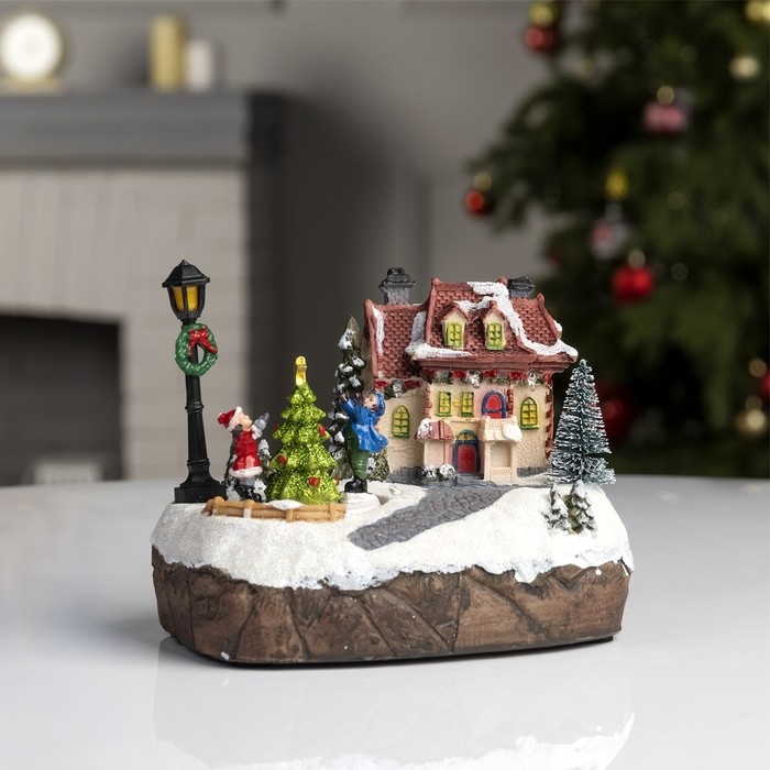 Светодиодная фигура &laquo;Дети во дворе&raquo; 17.5 &times; 13 &times; 10 см, полистоун, батарейки ААх3 (не в комплекте), свечение мульти