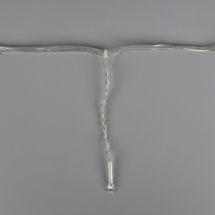 Гирлянда &laquo;Бахрома&raquo; 3 &times; 0.5 м, IP20, прозрачная нить, 80 LED, свечение красное, 8 режимов, 220 В