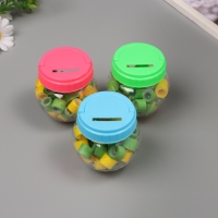 Клейкая лента пластик в банке "Зелёный и жёлтый" н-р 40 шт 1,2 см, дл. 0,9 м 7х7х9см Клейкая лента пластик в банке "Зелёный и жёлтый" н-р 40 шт 1,2 см, дл. 0,9 м 7х7х9см