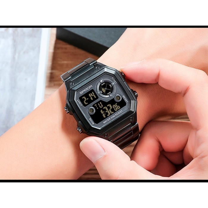 Часы наручные электронные, d-4.4 см, будильник, календарь, ремешок металл, черные Часы наручные электронные, d-4.4 см, будильник, календарь, ремешок металл, черные