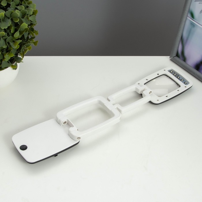 Настольная лампа с лупой 3х Настольная лампа с лупой 3х "Раскладушка" LED 5Вт 3000К USB бело-черный 9х6,5х25см RISALUX