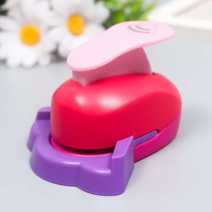 Дырокол для скругления углов размер 2-2,5 см МИКС 5,5х8х8 см Дырокол для скругления углов размер 2-2,5 см МИКС 5,5х8х8 см