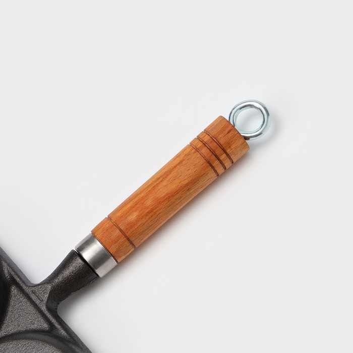 Сковорода-оладница чугунная, 37×19 см, деревянная ручка Сковорода-оладница чугунная, 37×19 см, деревянная ручка