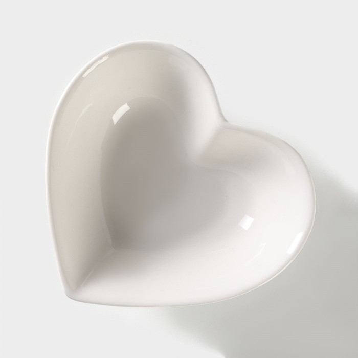 Салатник керамический Доляна «Сердце»,130 мл, 12,5×11,5 см, цвет белый Салатник керамический Доляна «Сердце»,130 мл, 12,5×11,5 см, цвет белый