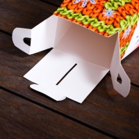 Подарочная коробка "Снеговик-почтовик", 14,3 х 12 х 21,4 см