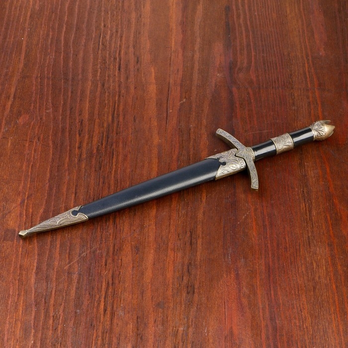 Кортик, рукоять черная со вставкой из бронзы, металл, пластик, 35 см Кортик, рукоять черная со вставкой из бронзы, металл, пластик, 35 см