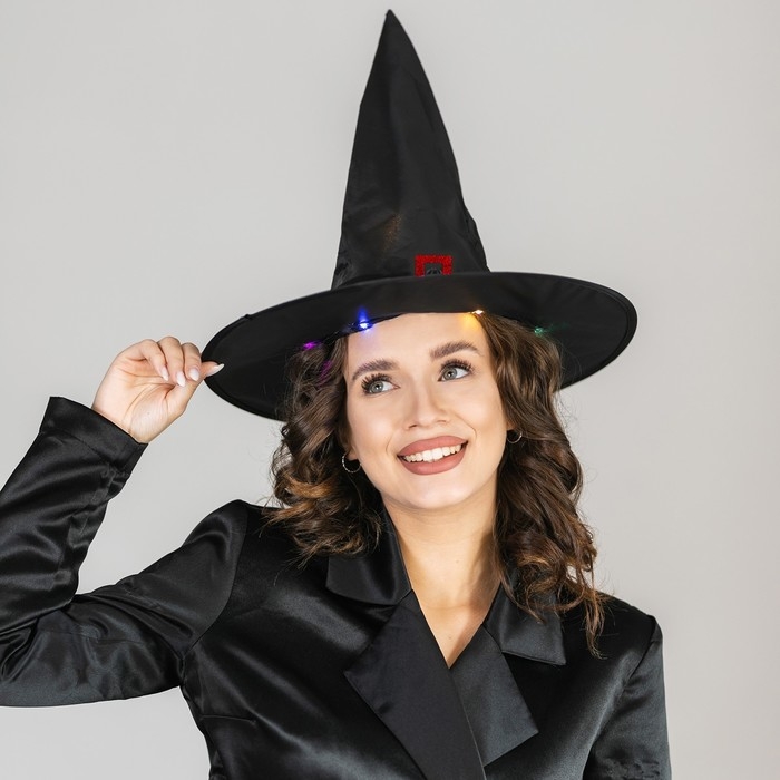 Хэллоуин. Шляпа карнавальная «Колдунья» с диодами, чёрный Хэллоуин. Шляпа карнавальная «Колдунья» с диодами, чёрный