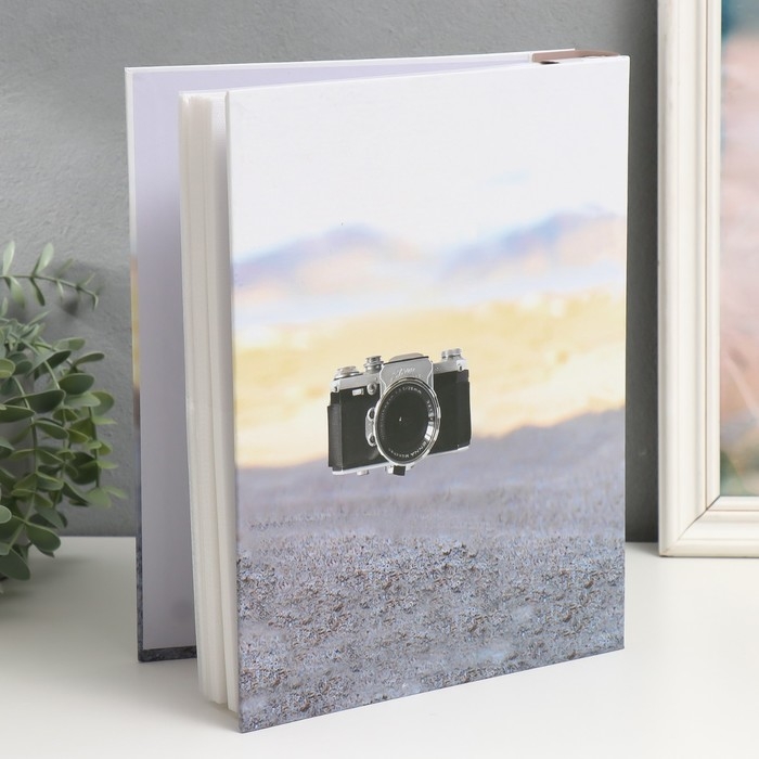 Фотоальбом на 200 фото 13х18 см "Фотоаппарат ретро" в коробке МИКС 29,5х23х5,5 см