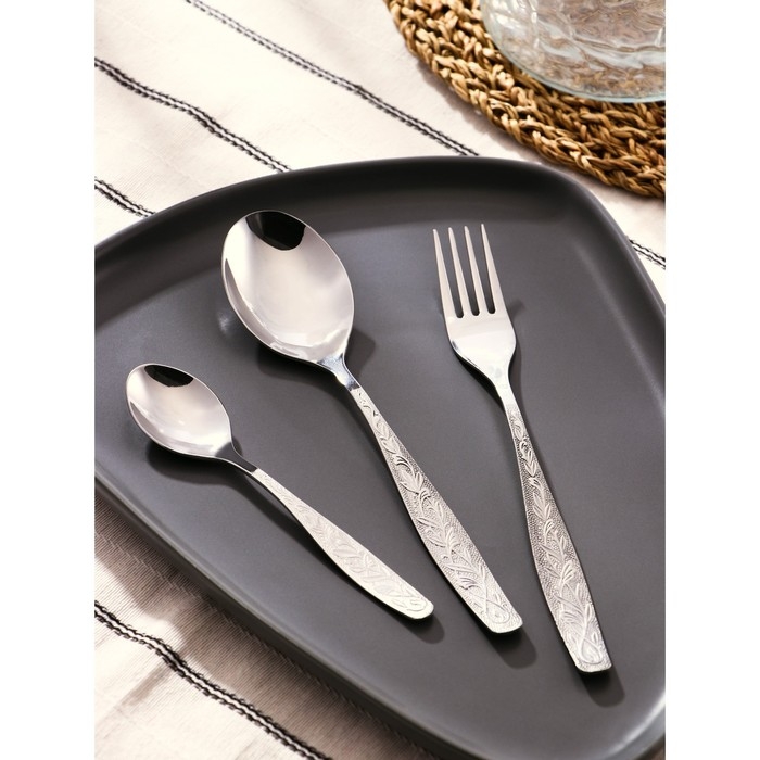 Набор столовый «Уралочка», 18 предметов, толщина 2 мм, картонная коробка, цвет серебряный Набор столовый «Уралочка», 18 предметов, толщина 2 мм, картонная коробка, цвет серебряный