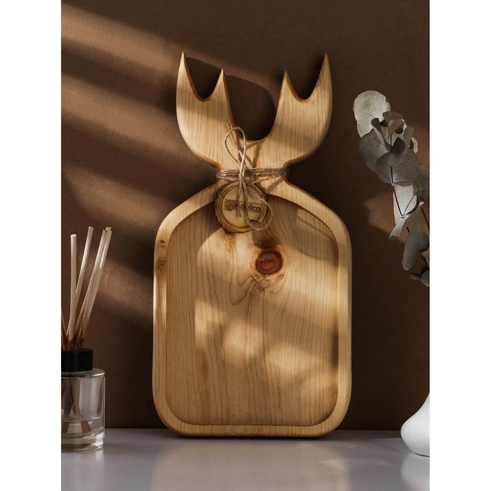 Доска разделочная авторская Adelica &laquo;Рога&raquo;, 35&times;18&times;2,5 см, цельный массив кедра, цвет молочный