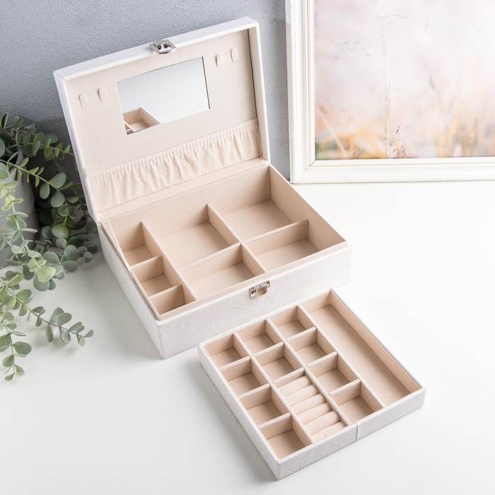 Шкатулка кожзам для украшений Шкатулка кожзам для украшений "Пионы и лепестки" белая 8,5х23,5х18,5 см