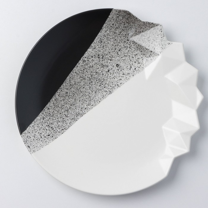 Тарелка керамическая &laquo;Снежные горы&raquo;, 27 см, цвет чёрно-белый