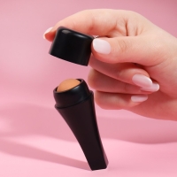 Матирующий ролик для лица, 7,5 &times; 2,5 см, цвет чёрный/бежевый