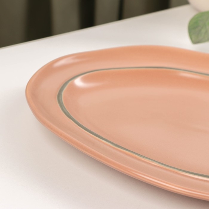 Блюдо керамическое овальное &laquo;Крем&raquo;, 30&times;19 см, цвет розовый