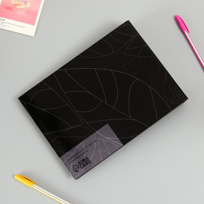 Фотоальбом 25 листов (уголки+кольца) "Листья на чёрном" золото 19х27х3 см