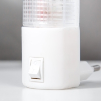 Ночник пластик от сети "Вытянутый цилиндр" 10,5х2,7х2,3 см RISALUX Ночник пластик от сети "Вытянутый цилиндр" 10,5х2,7х2,3 см RISALUX