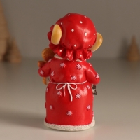 Сувенир полистоун "Мышка в красном с белым передником, с имбирной печенкой" 7х5,5х11,5 см