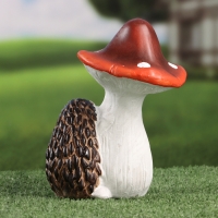 Садовая фигура "Ежик под мухомором" 8х11х19см /// Садовая фигура "Ежик под мухомором" 8х11х19см ///