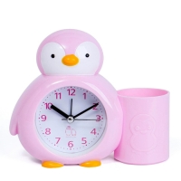 Будильник "Пингвинёнок", с карандашницей, дискретный ход, d-6 см, 12 х 14.5 см, розовый