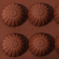 Форма для конфет и шоколада Доляна &laquo;Ассорти&raquo;, силикон, 21,5&times;10,4&times;1,5 см, 15 ячеек, цвет коричневый