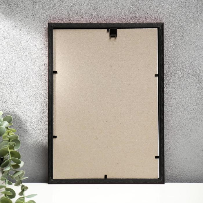 Фоторамка пластик 21х30 см красная  (105)