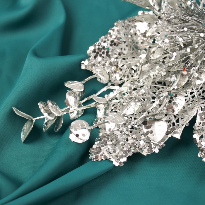 Декор Декор "Новогодняя грация" резные листья, 33х17 см, серебро