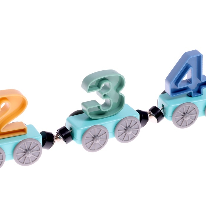 Железная дорога «Числовой поезд», детская, магнитное соединение, работает от батареек Железная дорога «Числовой поезд», детская, магнитное соединение, работает от батареек